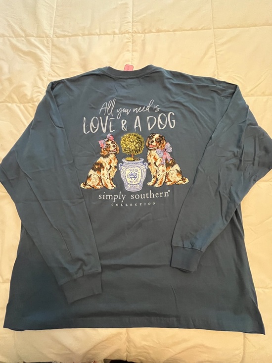 Simply Southern Tops - Simply Southern “All You Need Is Love and a Dog” size XLarge.